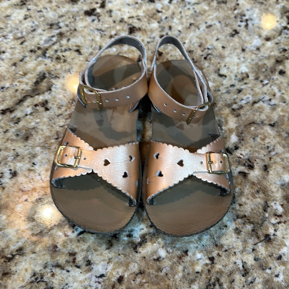 SZ 9 ROSE GOLD LITTLE GIRL LIVIE & LUCA. IN GREAT SHAPE.